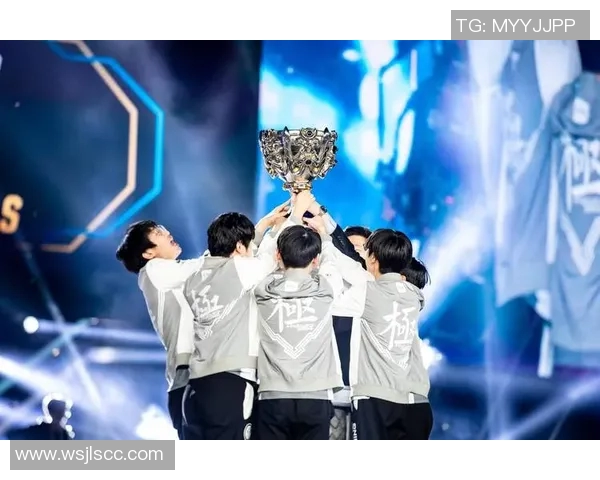 和平精英评论：IG战队在转会期的得与失分析与展望