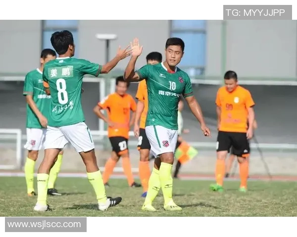 南京网球队的战术分析与控制能力的得失探讨