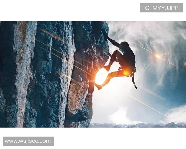 西安攀岩队勇攀高峰中路突破引领攀岩新潮流