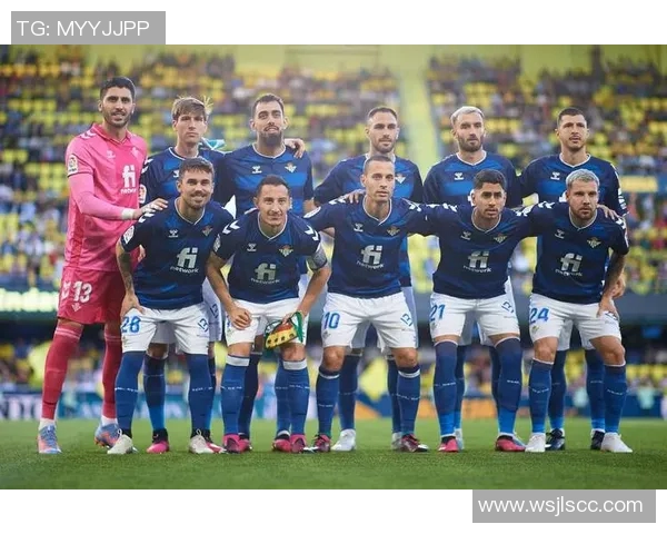 兹x勒与阿尔克马的精彩对决揭示足球战术的较量与团队协作的重要性