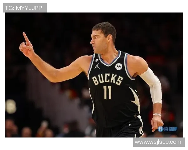 布鲁克洛佩斯的篮球之路与职业生涯的辉煌成就探讨