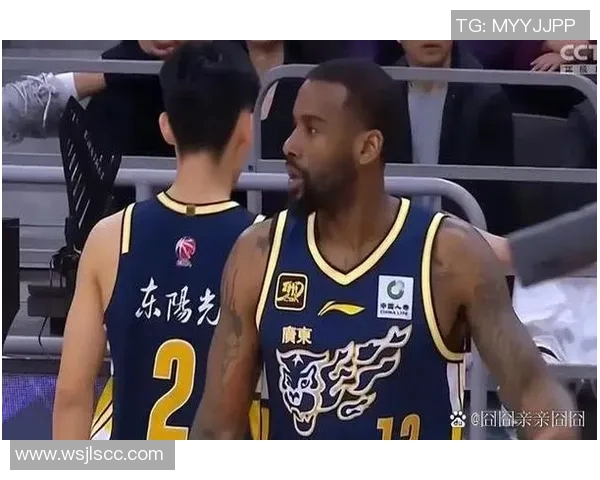 2016年CBA赛季首钢队与上海队激战回顾与精彩瞬间分析