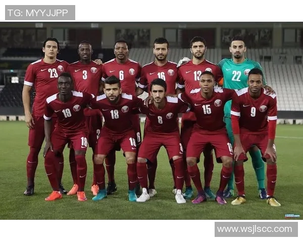 中国队在十二强赛对决卡塔尔全力争胜展现团队精神与战斗意志 中国队在十二强赛对决卡塔尔全力争胜展现团队精神与战斗意志