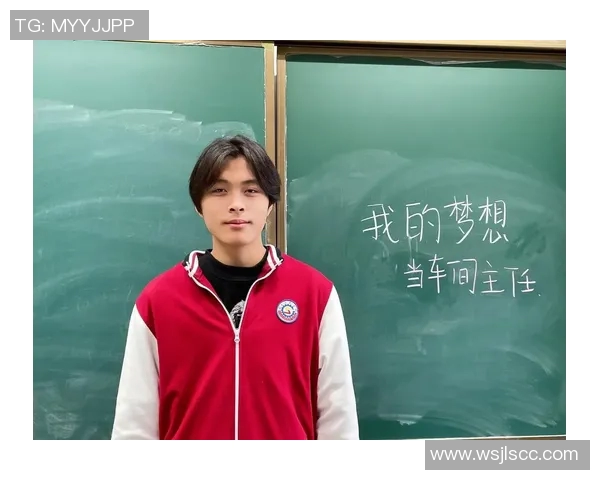 姜宇星的成长之路与梦想追逐:从普通少年到闪耀星光的奋斗故事